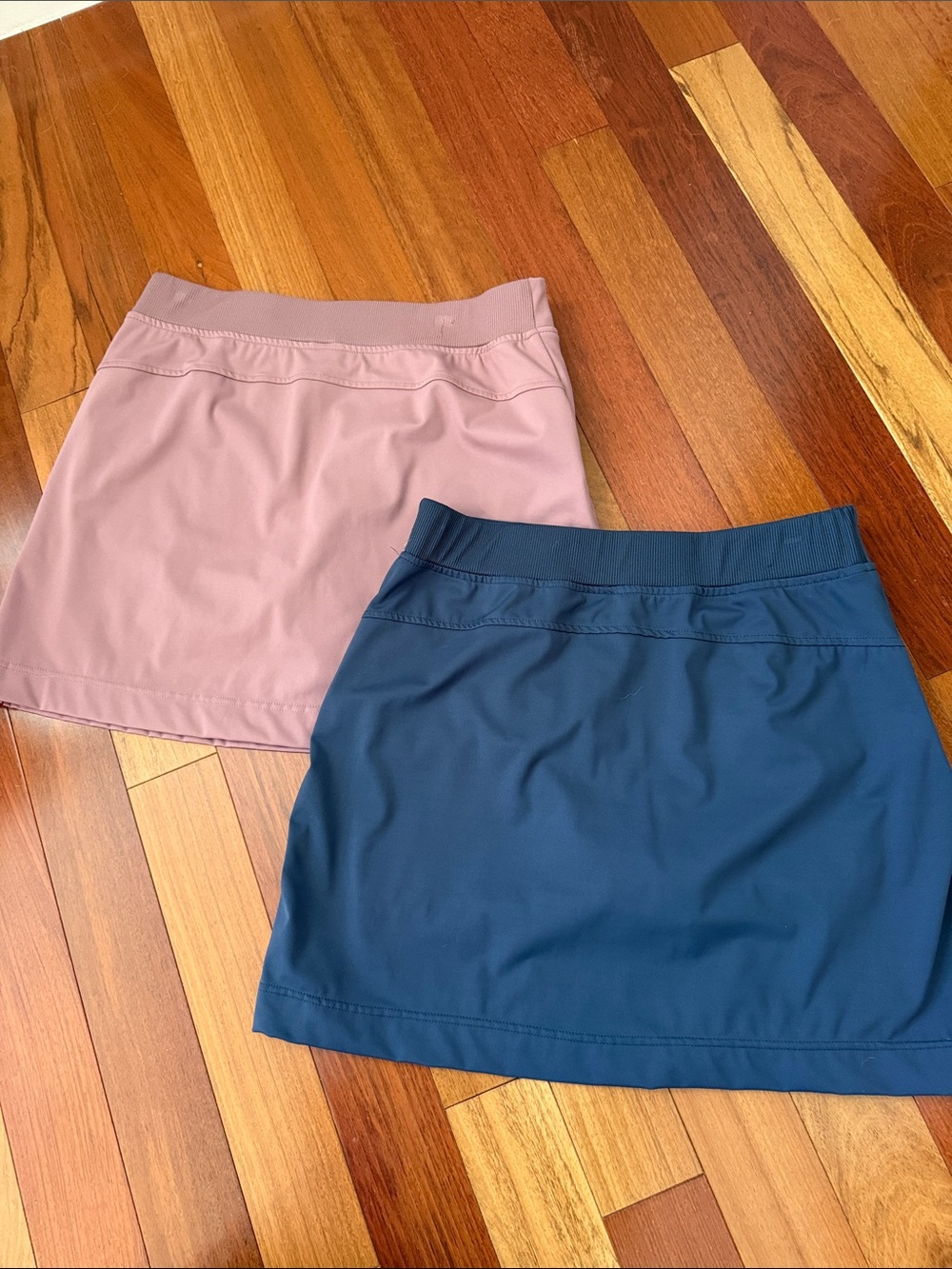 32 Degrees Dusty Rose and Navy Active Mini Skorts - Picture 3 of 5